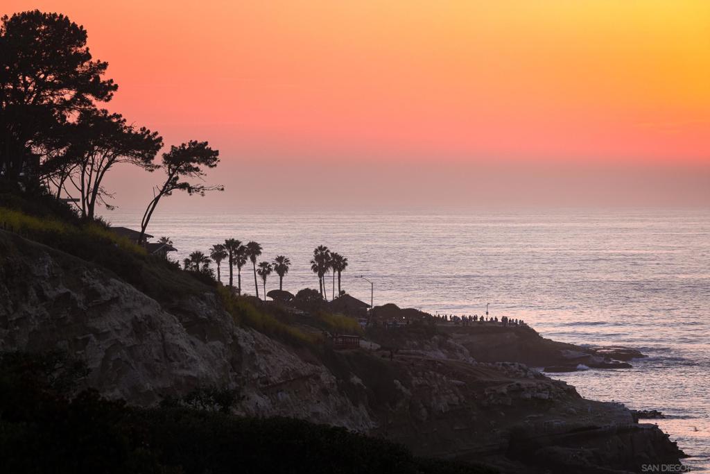 https://media.crmls.org/mediaz/61544bdd-804f-4f61-94c0-3bb5bba5814a.jpg?preset=X-Large