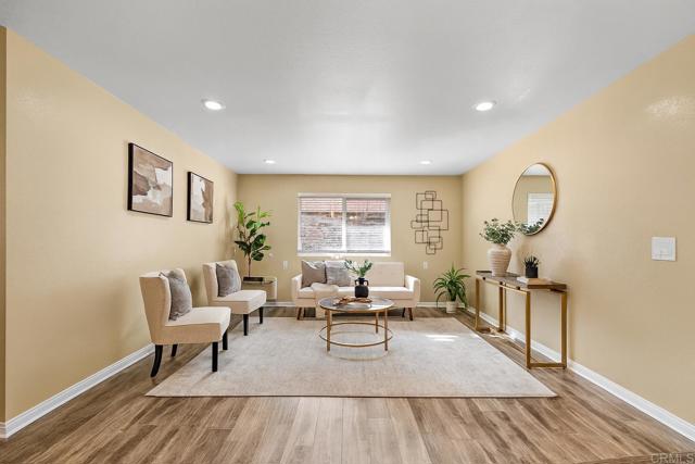 Detail Gallery Image 2 of 20 For 9860 Dale Ave #D2,  Spring Valley,  CA 91977 - 2 Beds | 2 Baths