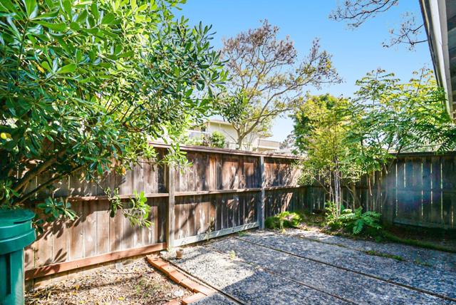 3857 Camino Lindo, San Diego CA: https://media.crmls.org/mediaz/61555358-0a9b-41d7-a7e4-616ce66792c3.jpg