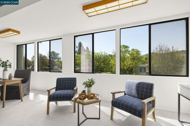 1935 Golden Rain Rd, Walnut Creek CA: https://media.crmls.org/mediaz/61568397-c844-4550-96df-833af61b190f.jpg