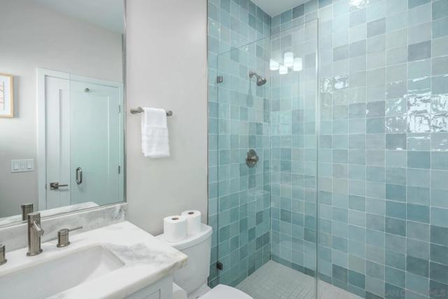 851 53 Sapphire, San Diego CA: https://media.crmls.org/mediaz/6156c45e-c894-4fd9-a08c-388abd3e9c43.jpg