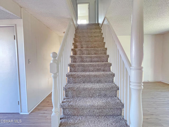 2467 Invar Court, Simi Valley CA: https://media.crmls.org/mediaz/6156d0ea-fdb6-4746-8a8c-41a0d449589e.jpg