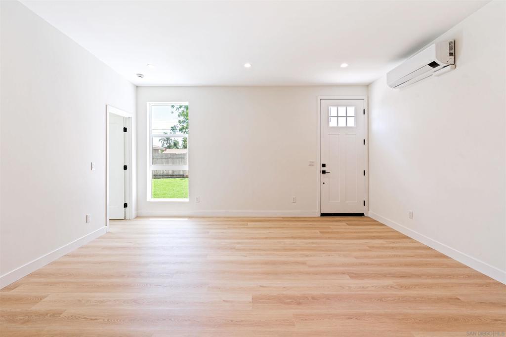 1160 Erica St - photo 13