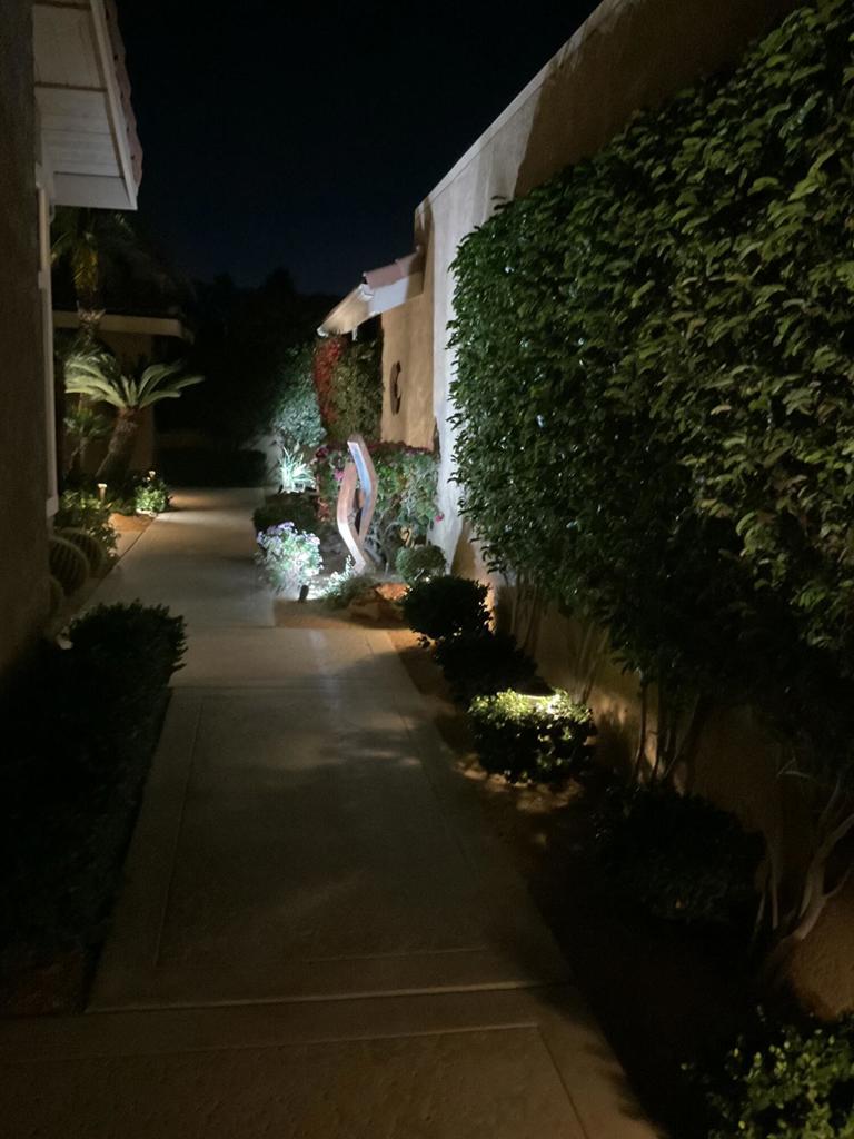 https://media.crmls.org/mediaz/61581d17-95d4-4576-a854-92b193518fc3.jpg?preset=X-Large