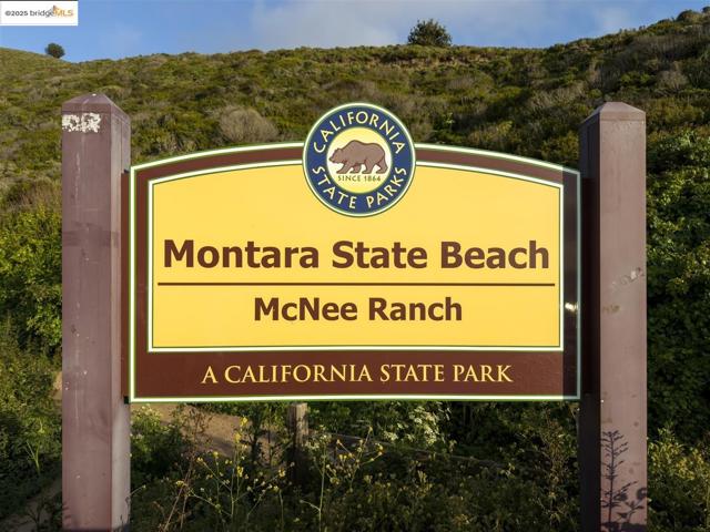 1400 Audubon AVE, Montara CA: https://media.crmls.org/mediaz/61588b46-d5e3-4021-82c9-363f2b120760.jpg