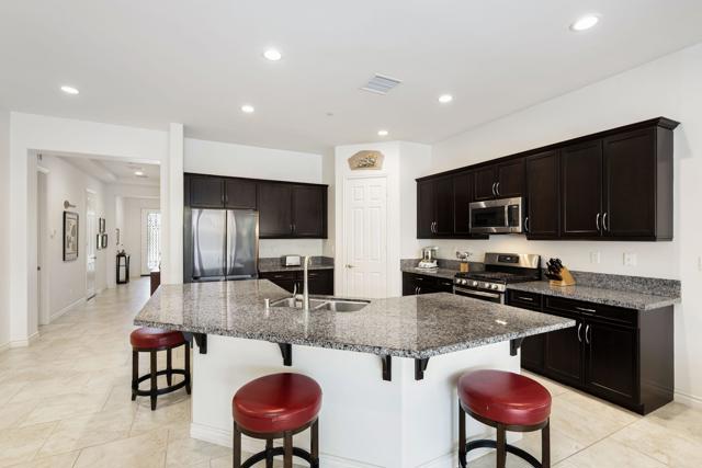 85568 Brovello Drive, Indio CA: https://media.crmls.org/mediaz/6158f4ee-9ece-4658-81c9-aee6fc063e4c.jpg