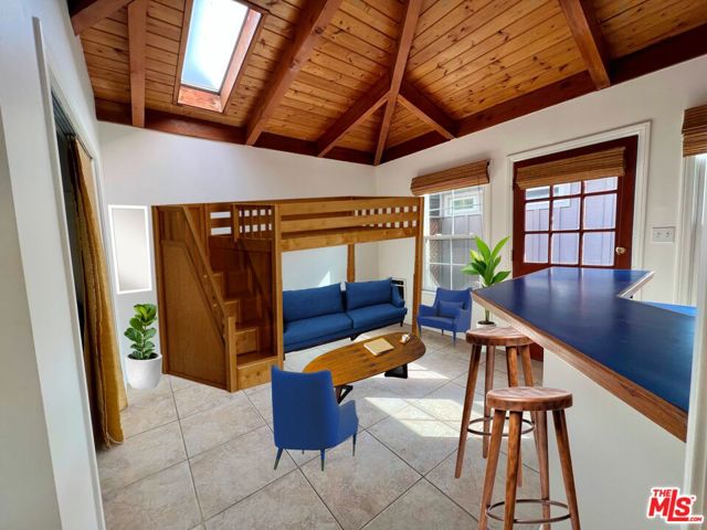 139 1/2 Hart Avenue, Santa Monica CA: https://media.crmls.org/mediaz/6159f466-f962-41cf-999d-eeed946ae7b5.jpg