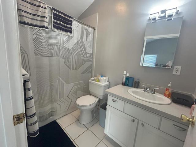 440 Canal Street, San Rafael CA: https://media.crmls.org/mediaz/6159ffa2-43b9-4e99-af7c-09ce746564d3.jpg