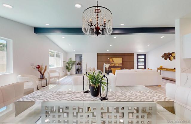 873 Towne Street, Costa Mesa CA: https://media.crmls.org/mediaz/615a1fa2-b3a1-4614-8821-385e895892a0.jpg