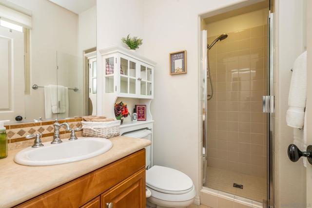 5621 Shasta Daisy Trl, San Diego CA: https://media.crmls.org/mediaz/615a5283-f7bc-4101-8ee0-cb0e1c16fbbc.jpg