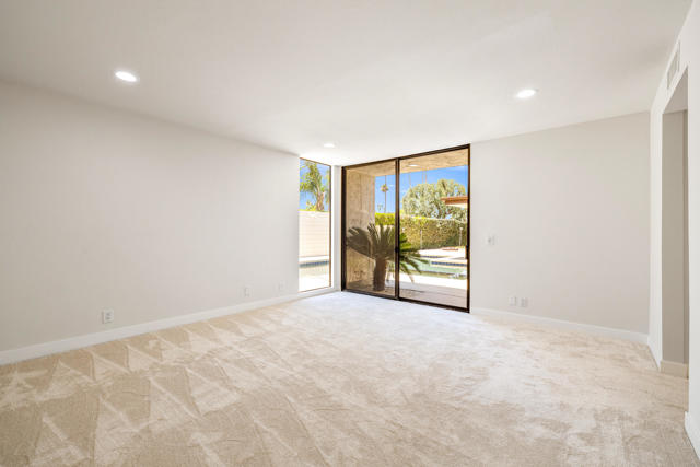 46428 War Bonnet Circle, Indian Wells CA: https://media.crmls.org/mediaz/615a8647-c788-4a9e-8e47-27f6908b2a41.jpg