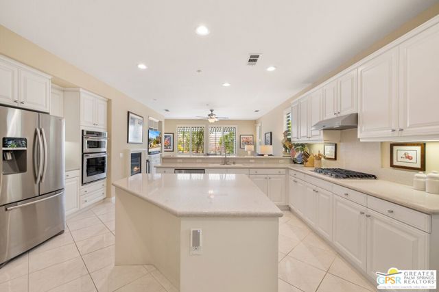 1850 Savanna Way, Palm Springs CA: https://media.crmls.org/mediaz/615a91d9-4ff2-433e-ac29-627982306320.jpg