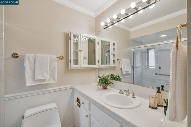 4021 Terra Granada Dr, Walnut Creek CA: https://media.crmls.org/mediaz/615a94ea-2686-4752-834e-95ab82ccf44d.jpg