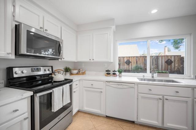 2195 Cimarron Court, Morgan Hill CA: https://media.crmls.org/mediaz/615b554b-5d21-4cc6-b3cf-e8f5c818850b.jpg