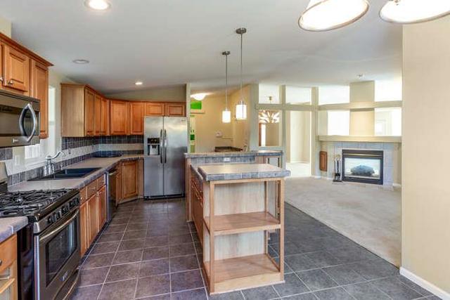 1225 Vienna Drive, Sunnyvale CA: https://media.crmls.org/mediaz/615b7b34-e932-4c3e-9199-7bac52b92d40.jpg