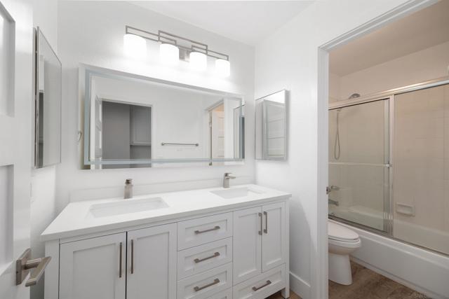 2318 Via Villegas, Carlsbad CA: https://media.crmls.org/mediaz/615c2f4b-08c5-47fe-9aa7-e77ca91a3ee0.jpg