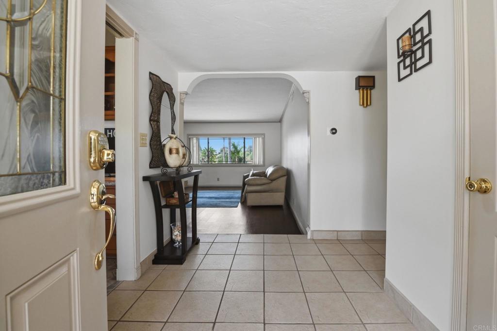 3267 Avenida De Loyola - photo 8