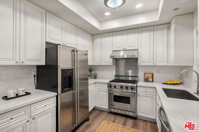 1311 Centinela Avenue, Santa Monica CA: https://media.crmls.org/mediaz/615d28ed-5cf7-4acf-8c27-6f03ef43e459.jpg