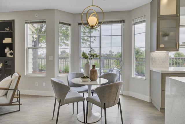 998 Governors Bay Drive, Redwood City CA: https://media.crmls.org/mediaz/615d9082-6755-4898-9c11-e35932c23d61.jpg
