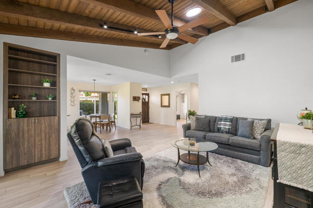 72620 Rolling Knoll Drive, Palm Desert, CA 92260
