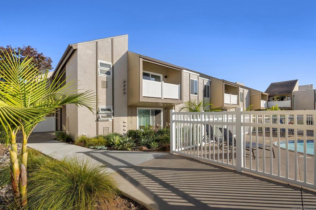 8036 Linda Vista Road #2P