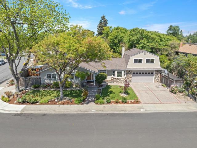 482 Radcliffe Drive, Santa Clara CA: https://media.crmls.org/mediaz/615e67f6-eff0-410c-9050-310cbac08cb5.jpg
