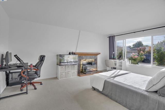 7347 Ione Ct, Dublin CA: https://media.crmls.org/mediaz/615e907a-aa96-40d4-91ff-0711f329daf2.jpg