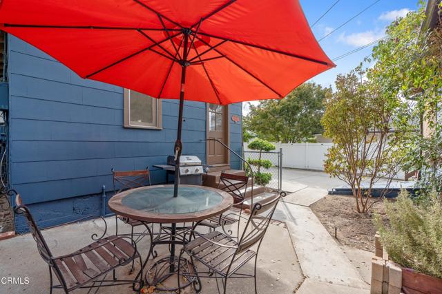 210 N Encinitas Avenue, Monrovia CA: https://media.crmls.org/mediaz/615ee63c-1434-4d67-9f77-e71f41205333.jpg