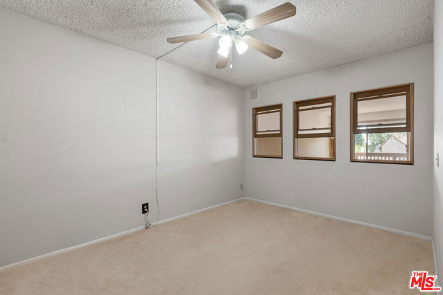 5950 Buckingham, 610 photo 15