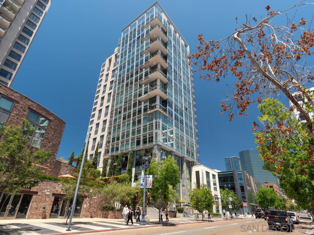 645 Front St #1212