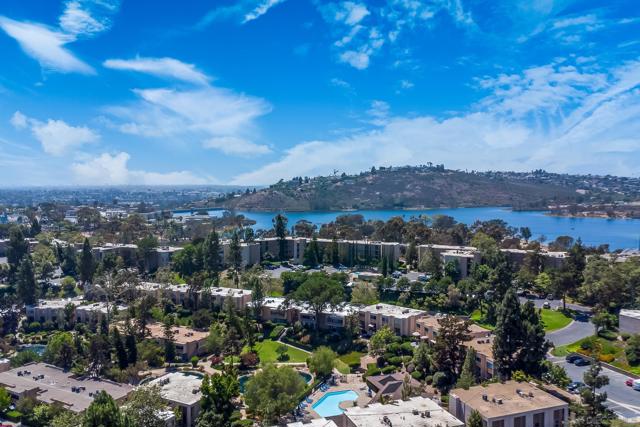 5700 Baltimore Dr, La Mesa CA: https://media.crmls.org/mediaz/6160531c-f0af-4097-a1c6-64eb4622e32e.jpg
