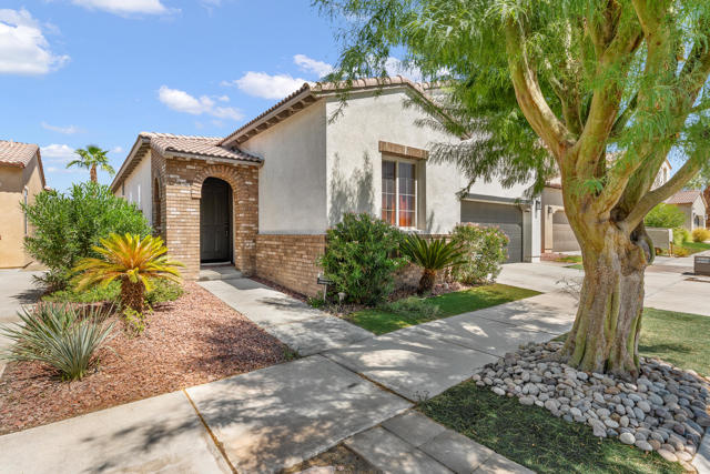 84340 Acqua Court, Indio CA: https://media.crmls.org/mediaz/6160879d-e67d-4482-8c67-0a3b617f5c12.jpg