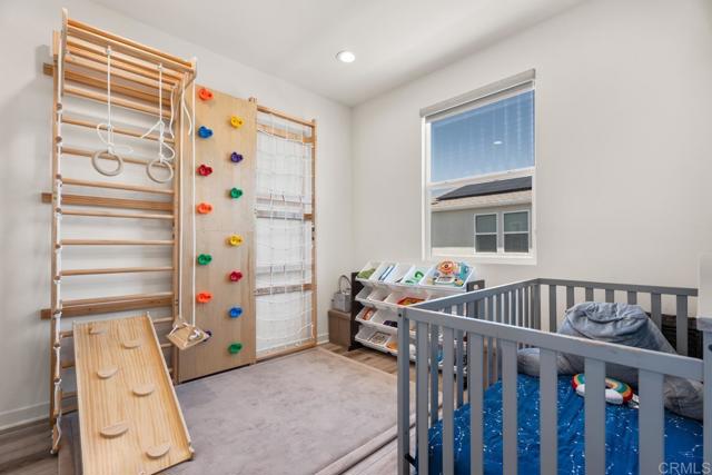 Detail Gallery Image 16 of 63 For 10416 Adamson Way, San Diego,  CA 92126 - 3 Beds | 3/1 Baths