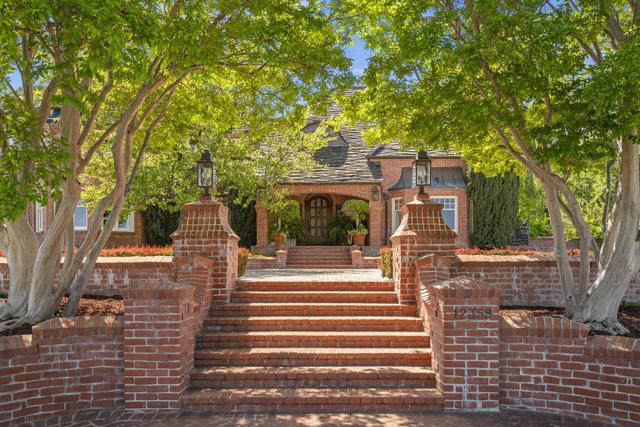12359 Farr Ranch Road, Saratoga CA: https://media.crmls.org/mediaz/61624df5-27eb-4747-8ea1-c4d7a187f39c.jpg
