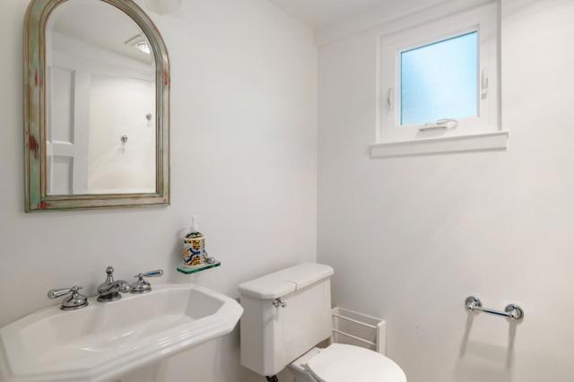 390 Cherry Avenue, Los Altos CA: https://media.crmls.org/mediaz/61637446-f8ad-4208-98ff-a6319503d9ef.jpg