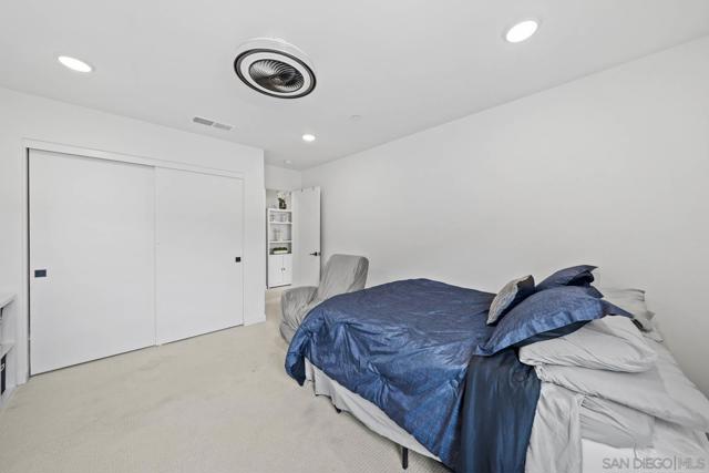 35052 Hacienda Heights, Fallbrook CA: https://media.crmls.org/mediaz/6164ac65-8879-4ff2-af1a-1f9e073ae760.jpg
