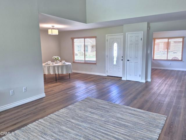 34120 Village 34, Camarillo CA: https://media.crmls.org/mediaz/616581ca-22cf-4a90-ab56-18219e00ae27.jpg