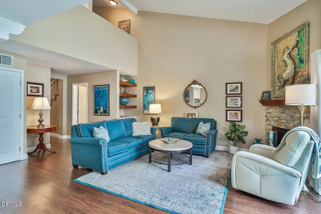 1993 Wheelwright Lane, Newbury Park CA: https://media.crmls.org/mediaz/61670d80-becc-4ba4-a894-6d7f972f9a5b.jpg