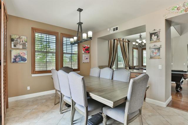 1932 Corte Cantanta, Chula Vista CA: https://media.crmls.org/mediaz/6167e69c-12d2-4e23-9f7f-436aff2bd915.jpg