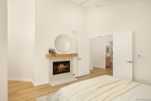 6759 Paseo Del Vista, Carlsbad CA: https://media.crmls.org/mediaz/616864a5-1ed8-4ae0-a420-9119090b74c8.jpg