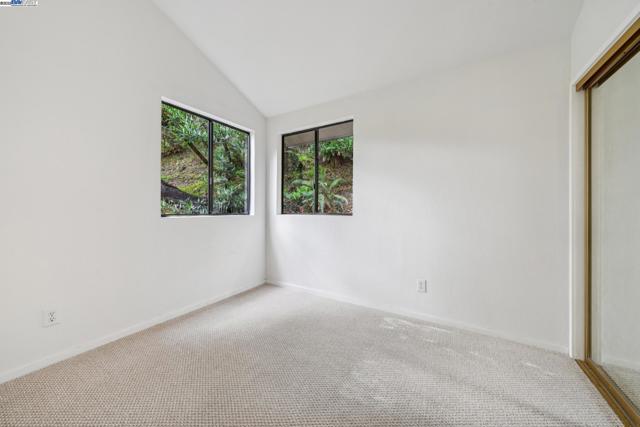7171 HOMEWOOD DRIVE, Oakland CA: https://media.crmls.org/mediaz/616887ef-3b2b-4f19-b81c-491aa9152cb6.jpg