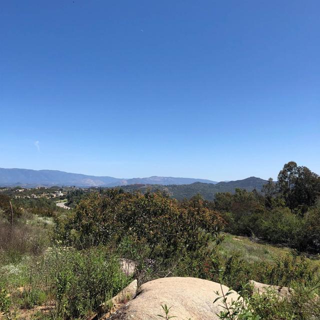 0 High Mountain Ln, Escondido CA: https://media.crmls.org/mediaz/616892ae-c1b1-4457-b01e-a281ac10cfc3.jpg