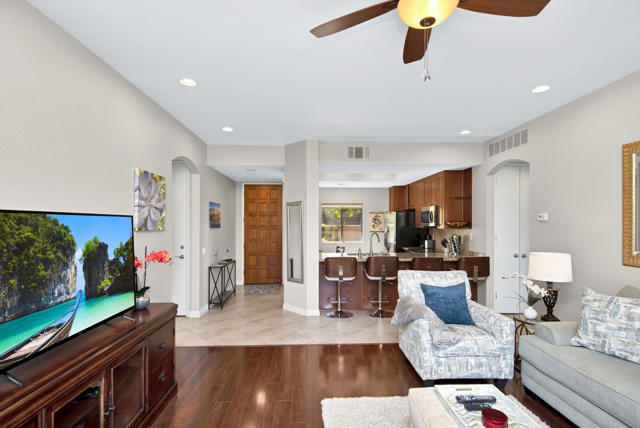 67320 Cumbres Court, Cathedral City CA: https://media.crmls.org/mediaz/6168a29d-1ca9-4548-a201-383591705f2b.jpg