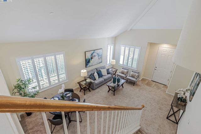 1657 Via Cortina, San Jose CA: https://media.crmls.org/mediaz/6168e578-53a1-4ad5-b4c4-539b5aac20ed.jpg
