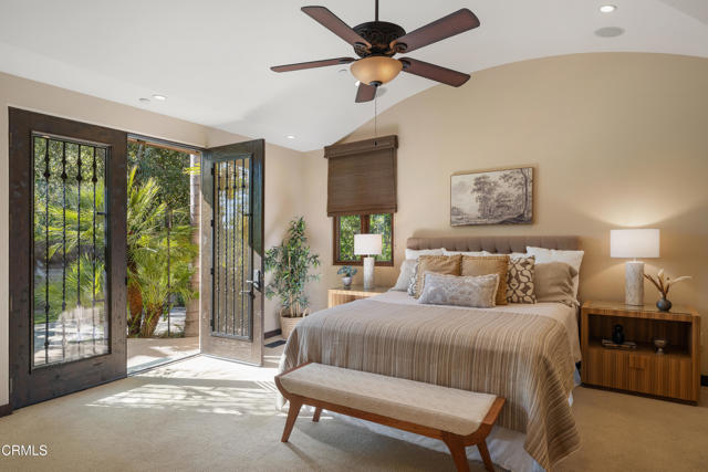 5065 Indianola Way, La Canada Flintridge CA: https://media.crmls.org/mediaz/616a3a85-97ba-4e94-b591-a94577906dc1.jpg