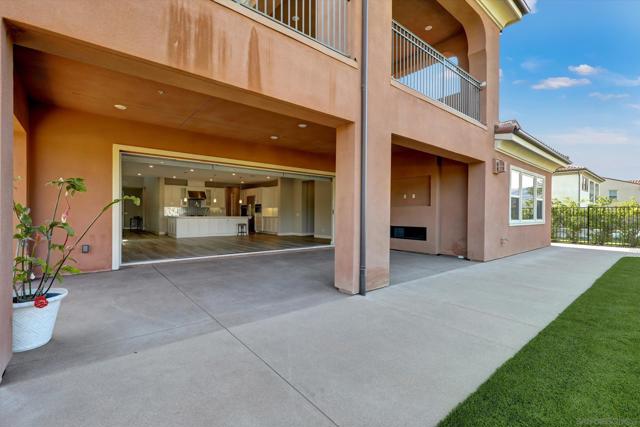 16231 Sunny Summit Dr, San Diego CA: https://media.crmls.org/mediaz/616b529e-bff3-45c5-825c-705bb166a270.jpg