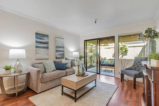 449 Alberto Way, Los Gatos CA: https://media.crmls.org/mediaz/616b5433-c3c5-4aa5-9dd8-388cdc0530ed.jpg