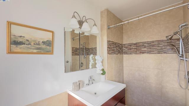 Image 34 of 55 For 311 Cima Dr  