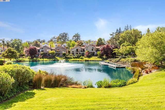 4001 W Lakeshore Drive, San Ramon CA: https://media.crmls.org/mediaz/616bfbb9-48eb-4563-b663-7caa6bb52ca1.jpg