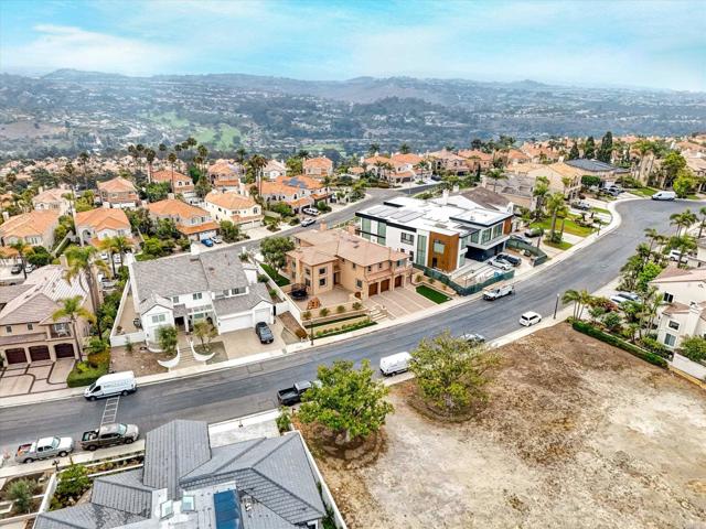 36 Coronado Pointe, Laguna Niguel CA: https://media.crmls.org/mediaz/616d19fe-afd9-4c57-a443-54d4a3d0b528.jpg